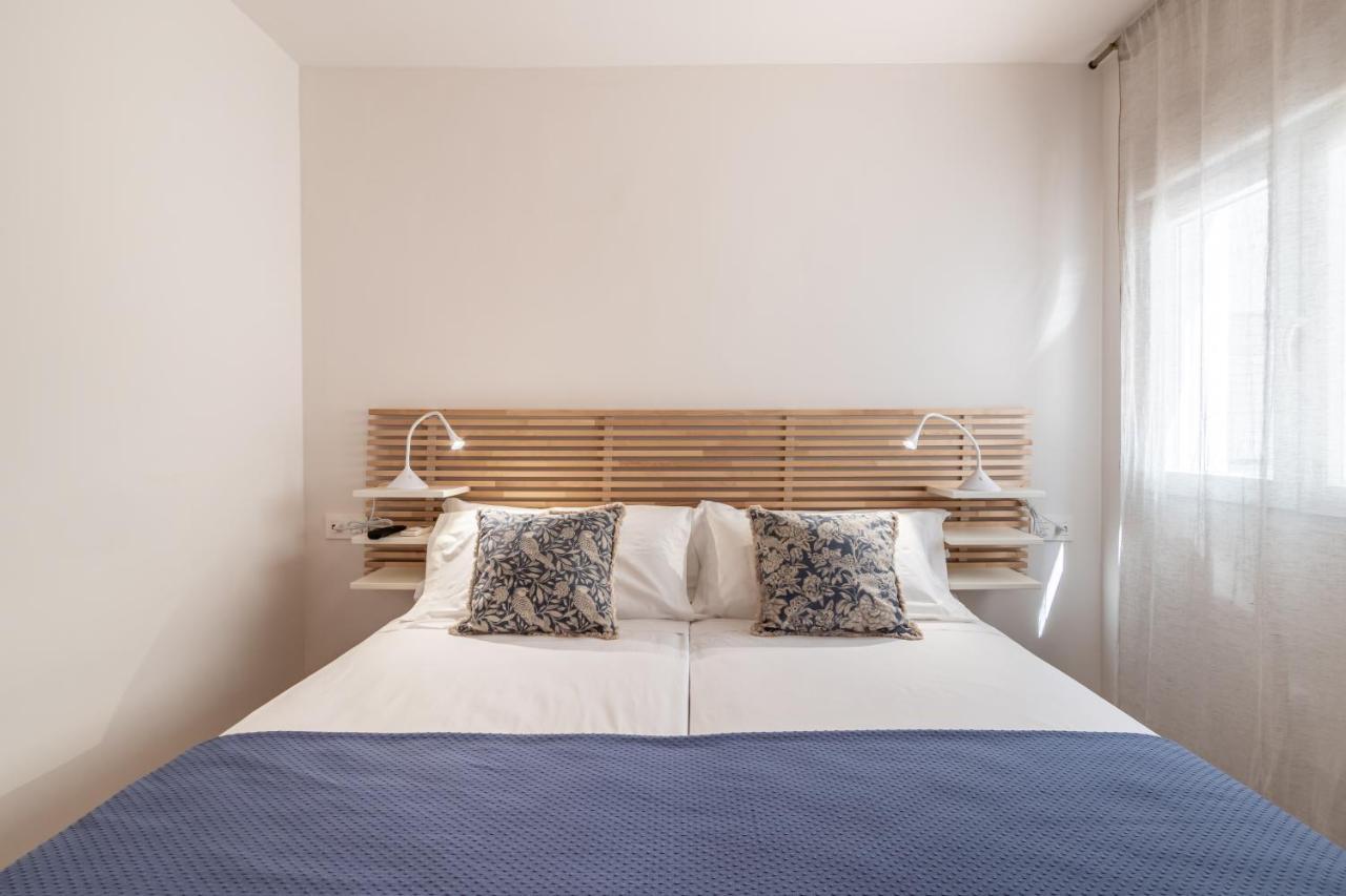 Bns Triunfo Centro Suites Granada Bagian luar foto