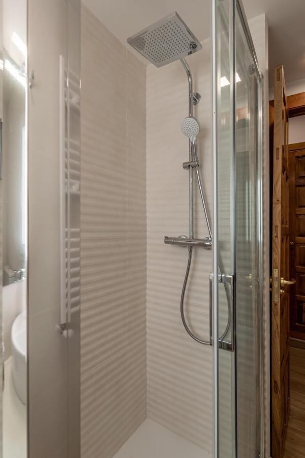 Bns Triunfo Centro Suites Granada Bagian luar foto