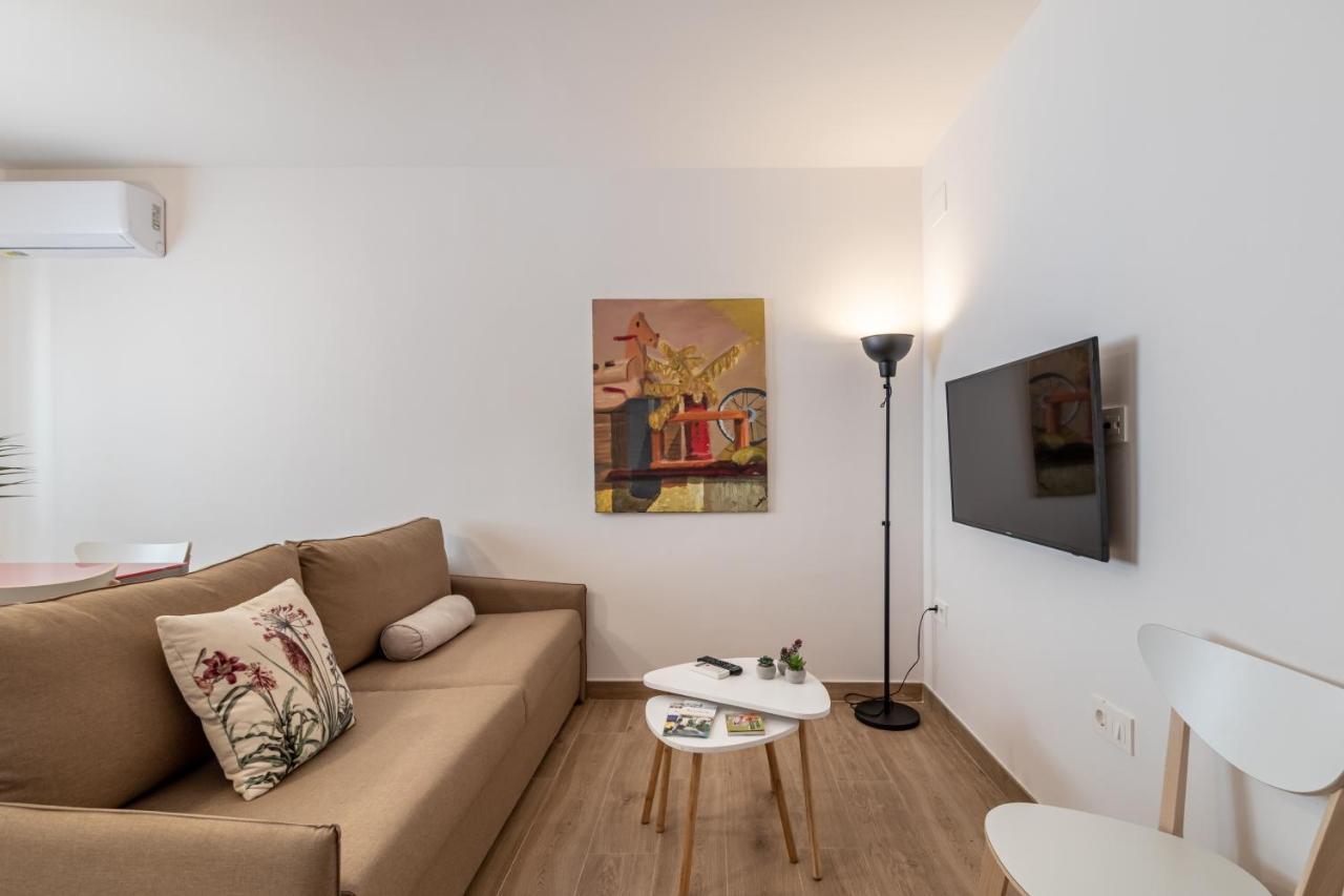 Bns Triunfo Centro Suites Granada Bagian luar foto
