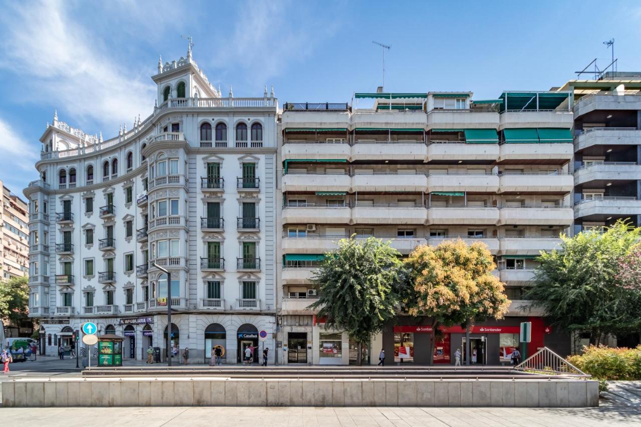 Bns Triunfo Centro Suites Granada Bagian luar foto