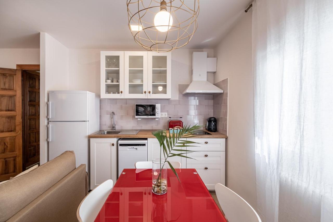 Bns Triunfo Centro Suites Granada Bagian luar foto