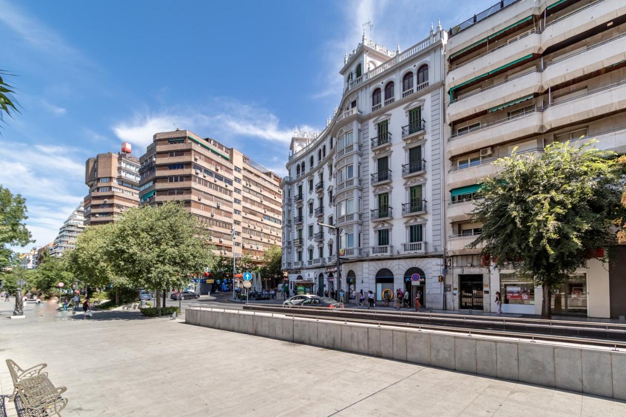 Bns Triunfo Centro Suites Granada Bagian luar foto