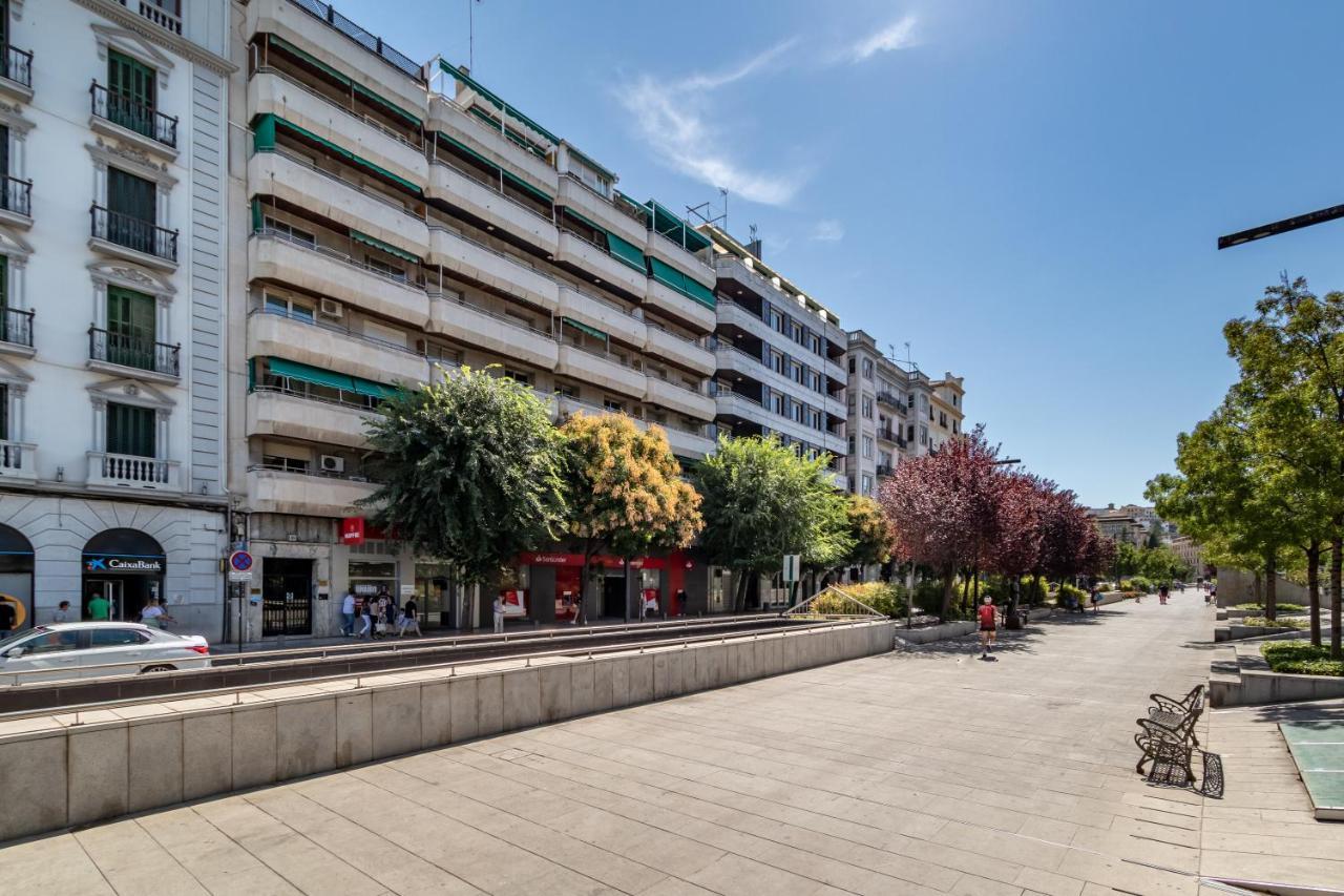 Bns Triunfo Centro Suites Granada Bagian luar foto